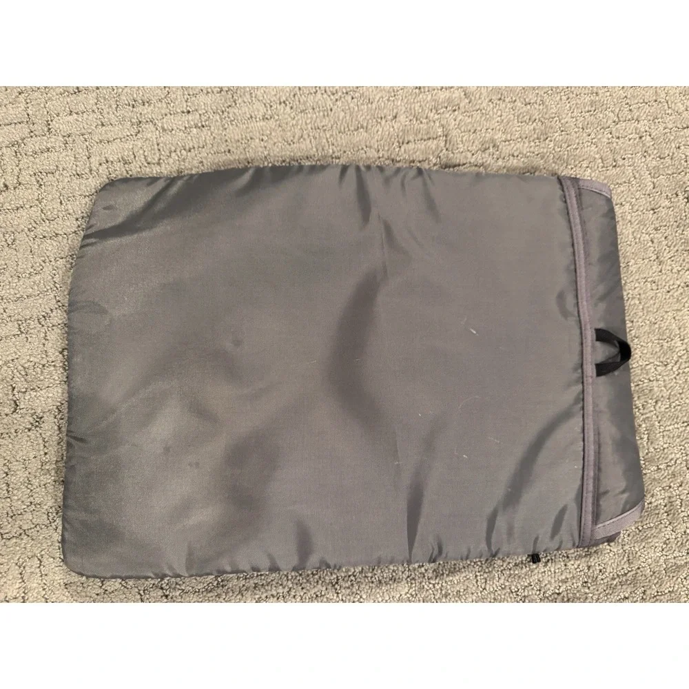 Patagonia Refugio Lap Top Sleeve Grey/Gray with Zip-Mesh Pocket